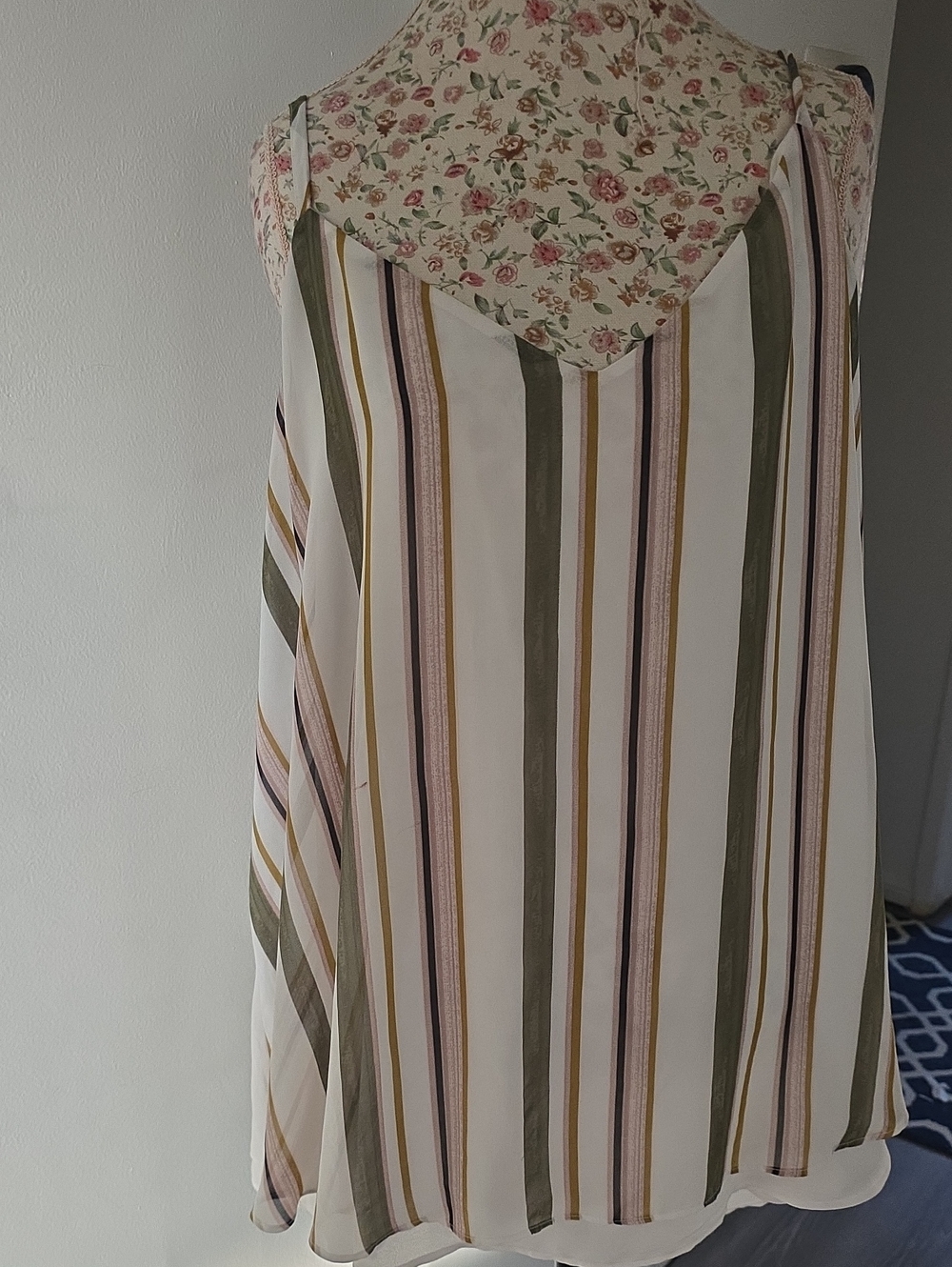 torrid Striped Sleeveless Chiffon Tank in Olive, Mauve & Cream